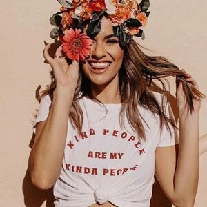 🌺 Kind People Are My Kinda People Soft Graphic Tee Shirt